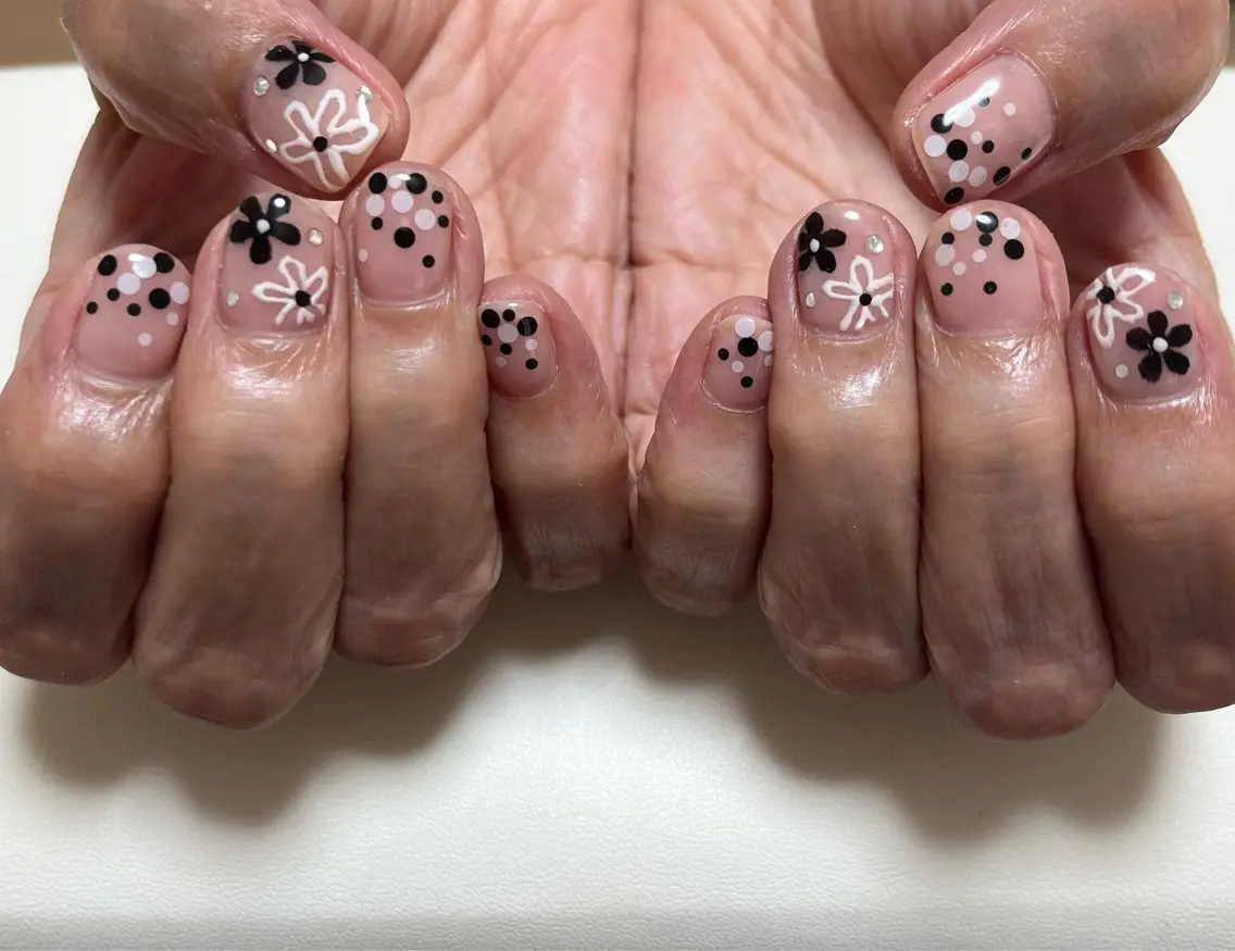 ネイル nail M&Tのネイルデザイン