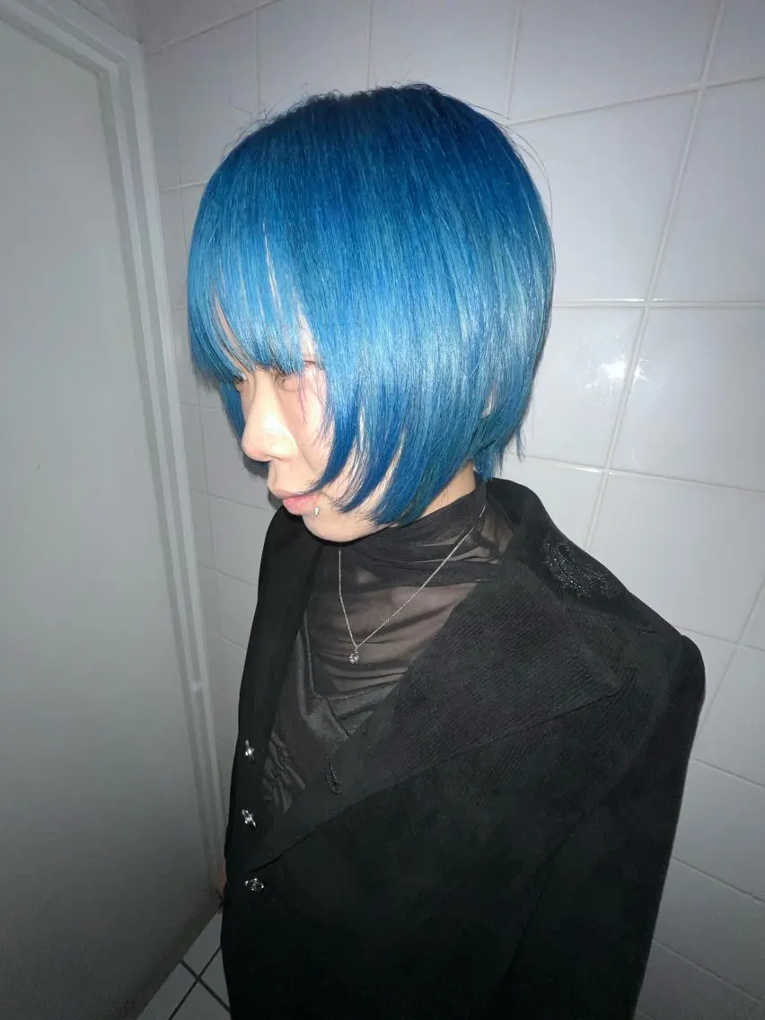 ミディアム カット ヘアカラー 💥ウルフカット デザインあんな💥のヘアスタイル