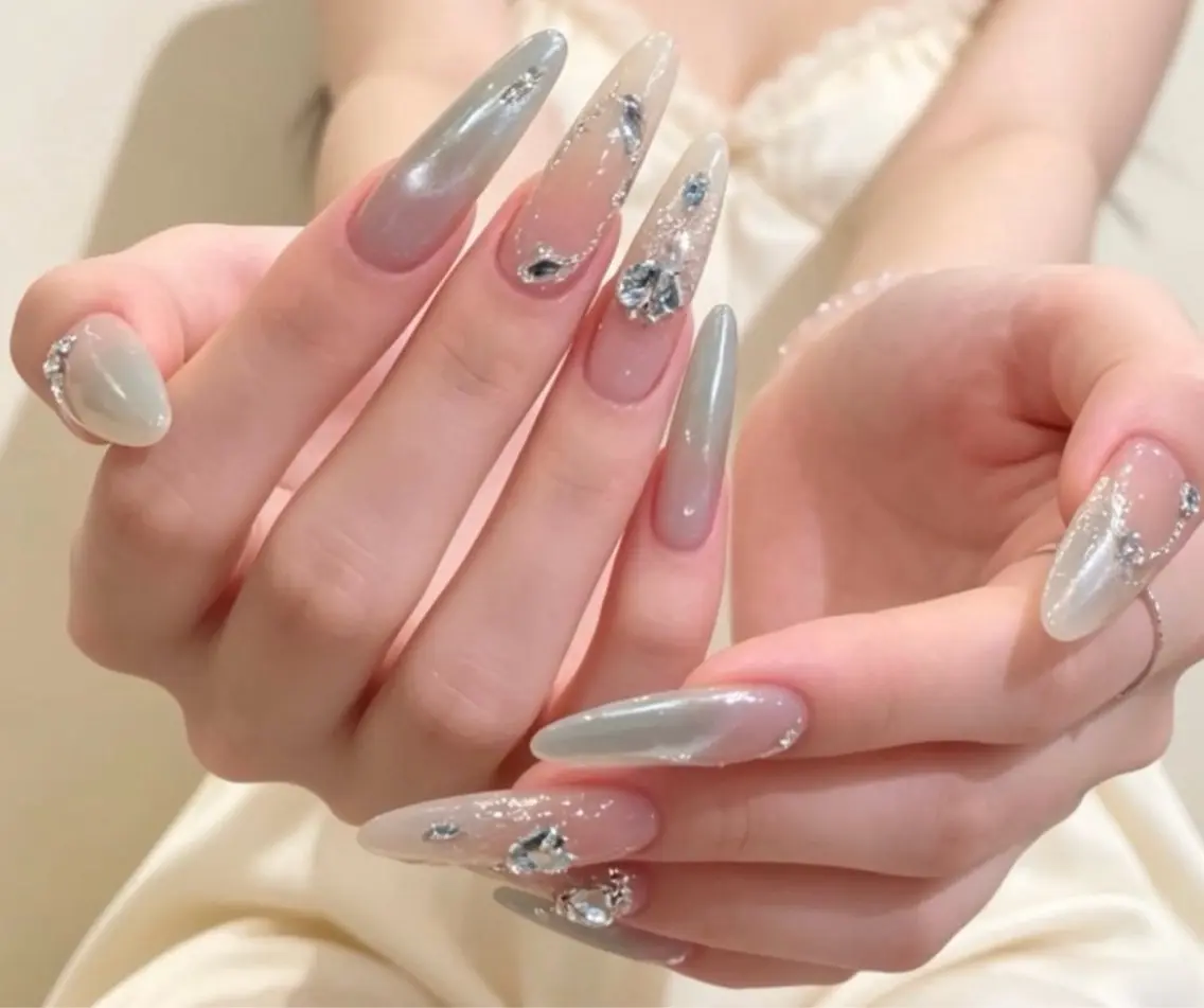 ネイル ハンドネイル queen nail 新宿店のネイルデザイン