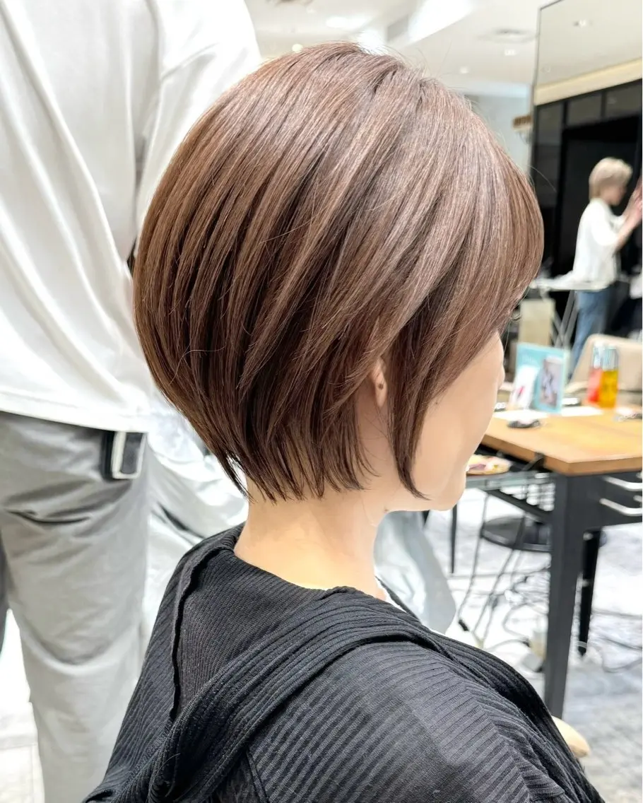 ショート カラー カット ヘアカラー トリートメント 💍新宿ショート 💍岩田莉奈のヘアスタイル