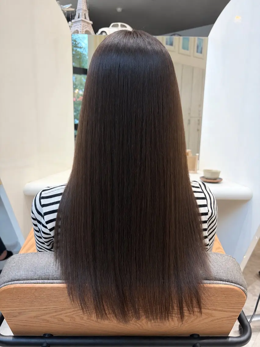 ロング カラー ヘアカラー 志村 梨帆のヘアスタイル