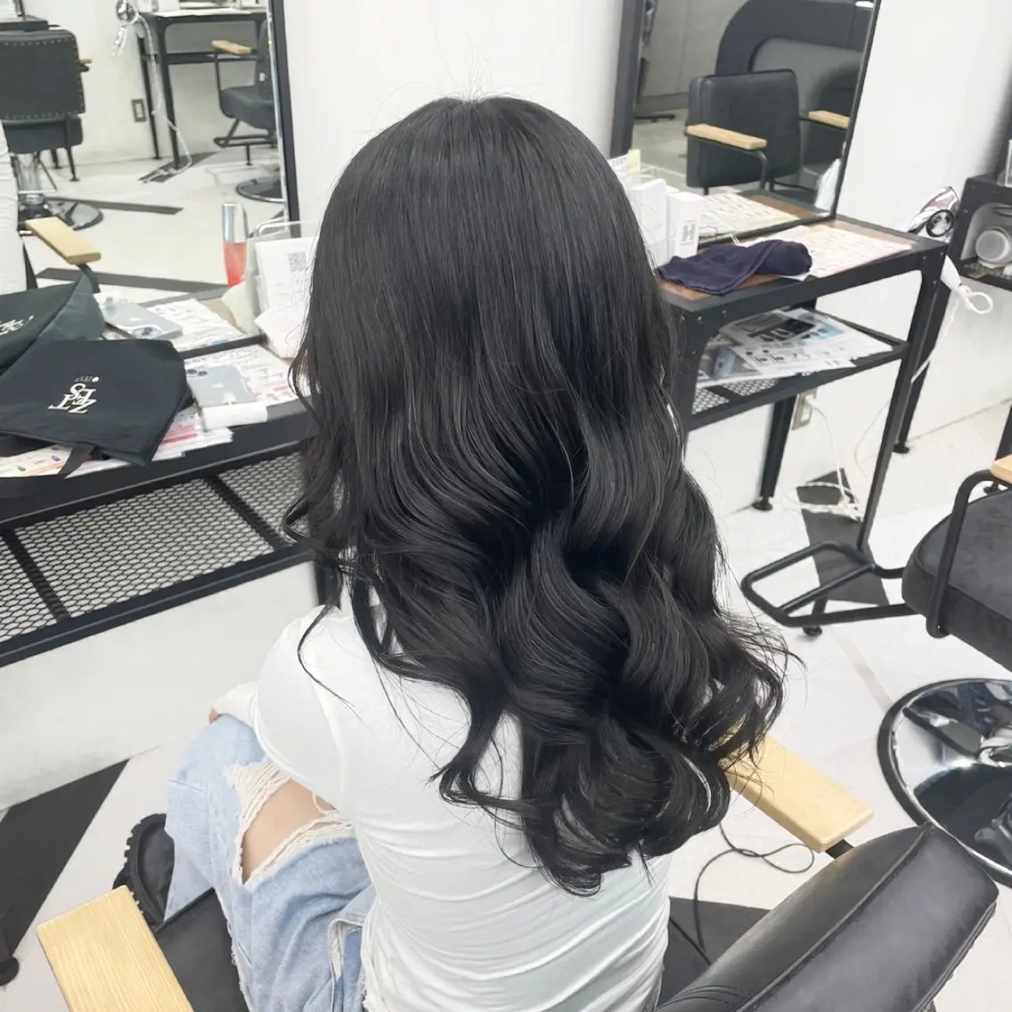 セミロング カラー パーマ ヘアアレンジ メンズ 黒髪 透明感カラー グレージュ 髪質改善 トリートメント mona/ ストレートスタイル✨のヘアスタイル