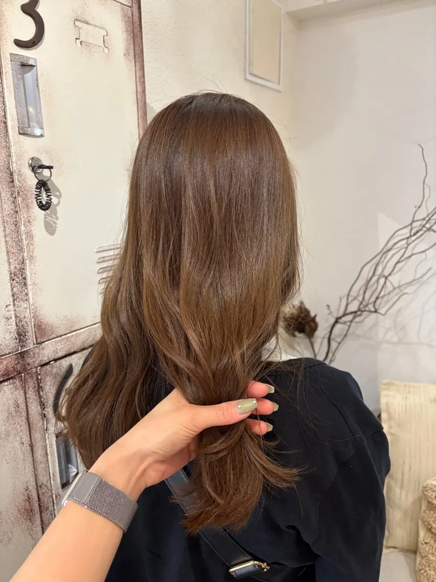 ミディアム ヘアカラー トリートメント ヘッドスパ putri店長 和田鈴采のヘアスタイル