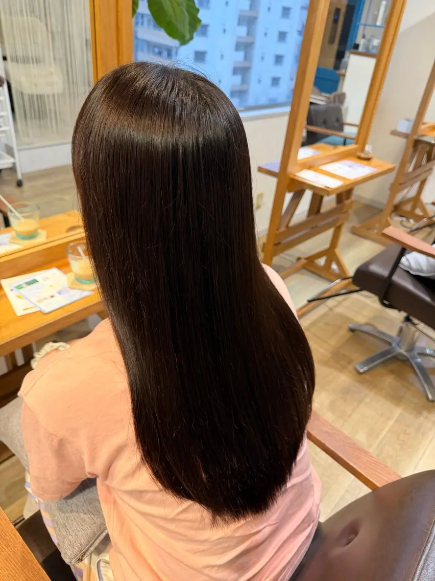 ロング カット トリートメント ヘッドスパ RENA｜透明感 カラー×癒しスパのヘアスタイル