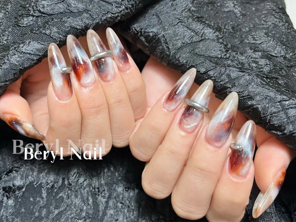 ロング Beryl Nail 新大久保のネイルデザイン