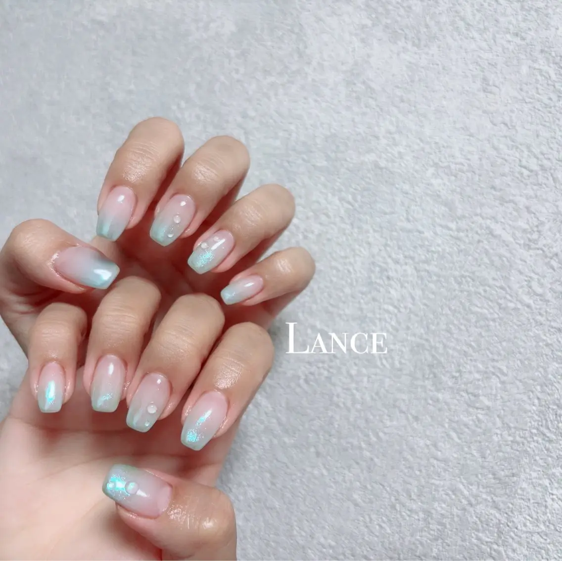 ネイル オーロラネイル フットネイル フレンチネイル キラキラネイル 韓国ネイル Lance nailのネイルデザイン