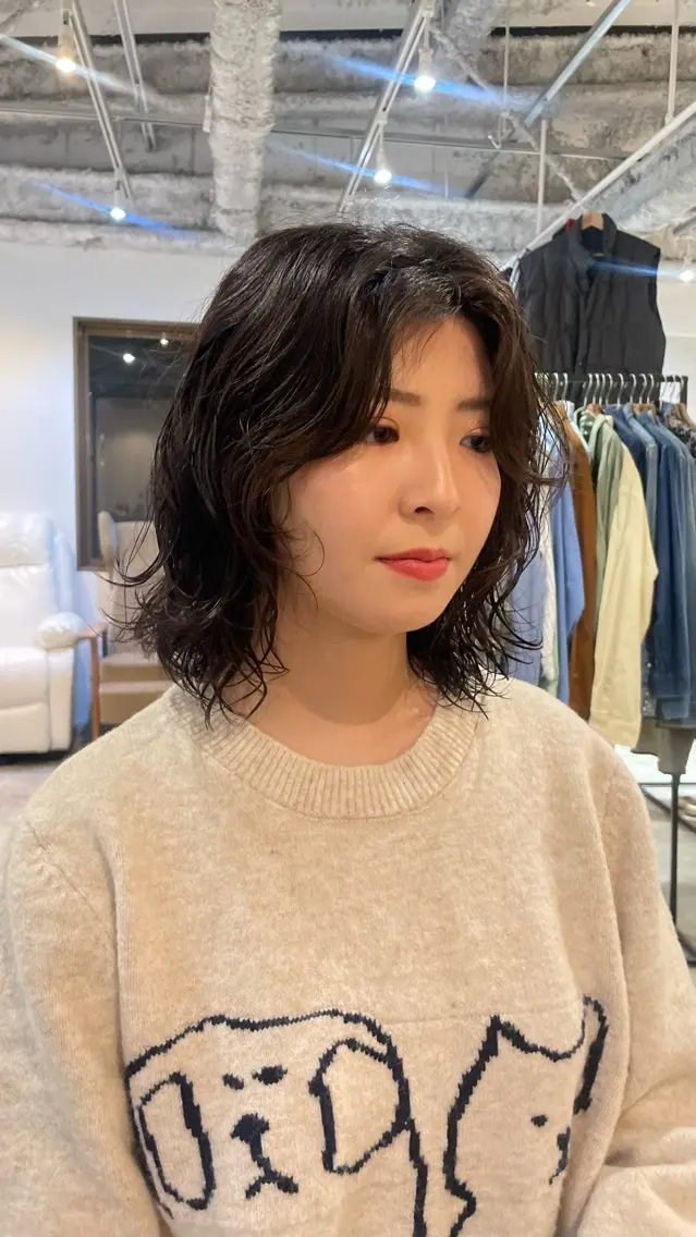 ミディアム パーマ ミディアムパーマ カット パーマ ゆるふわガーリーst yle🩰yuukaのヘアスタイル