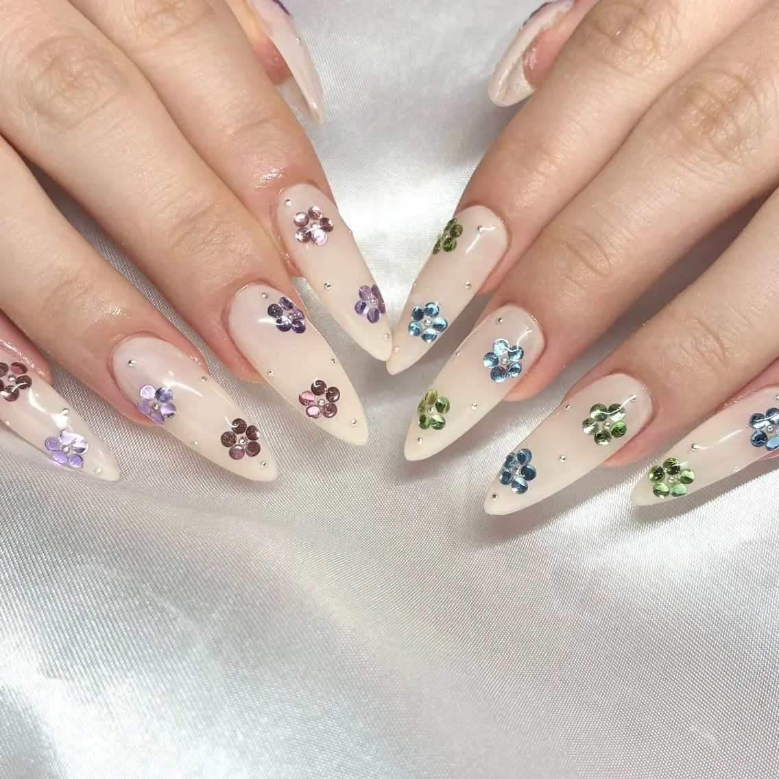 ネイル ハンドネイル Nail ヌシん家 AKANEのネイルデザイン