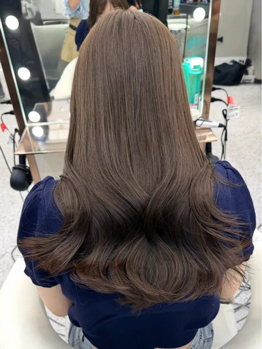 カラー ブラウンカラー モカブラウン カット ヘアカラー トリートメント 縮毛矯正/髪質改善/ 艶カラー NANAのヘアスタイル