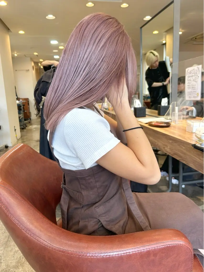 セミロング カラー ブリーチ ハイトーンカラー ピンクカラー カット ヘアカラー カラーリスト菅野 竜矢🌈のヘアスタイル