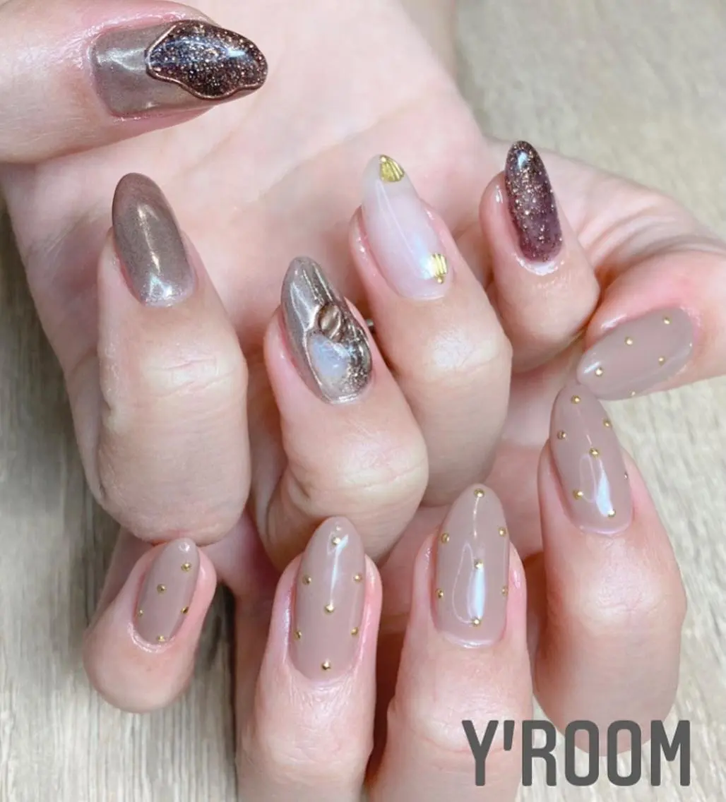 ネイル オーロラネイル フラッシュネイル フットネイル ジェルネイル 氷ネイル・うるうるネイル ハンドネイル YUKA （ネイリスト）のネイルデザイン