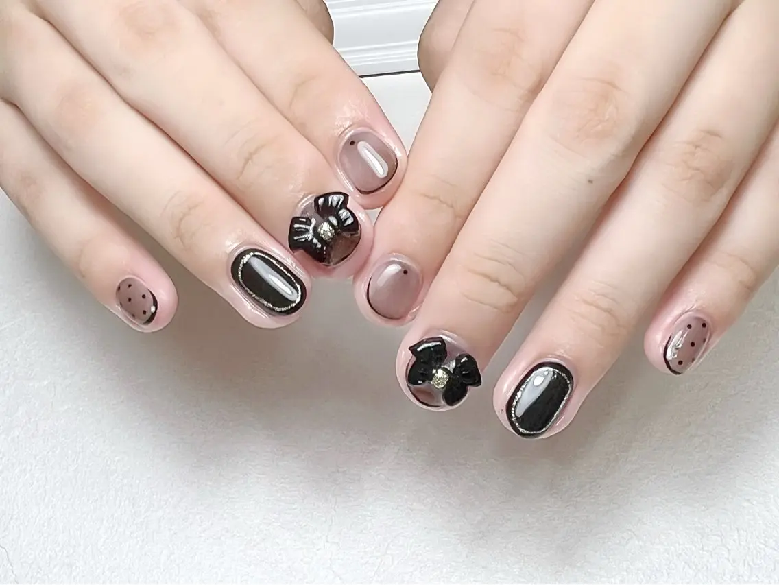 ネイル ドット ラメ(グリッター) リボン rouse nail RISATOのネイルデザイン