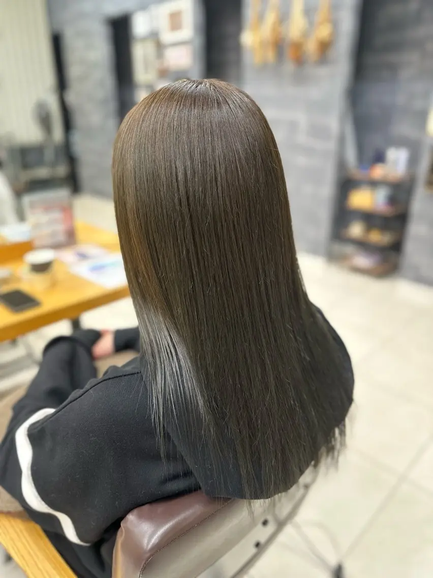 セミロング カラー ブラウンカラー 透明感カラー オリーブブラウン 🤎柔らかモテカラー 🌟佐藤壮也🌟のヘアスタイル