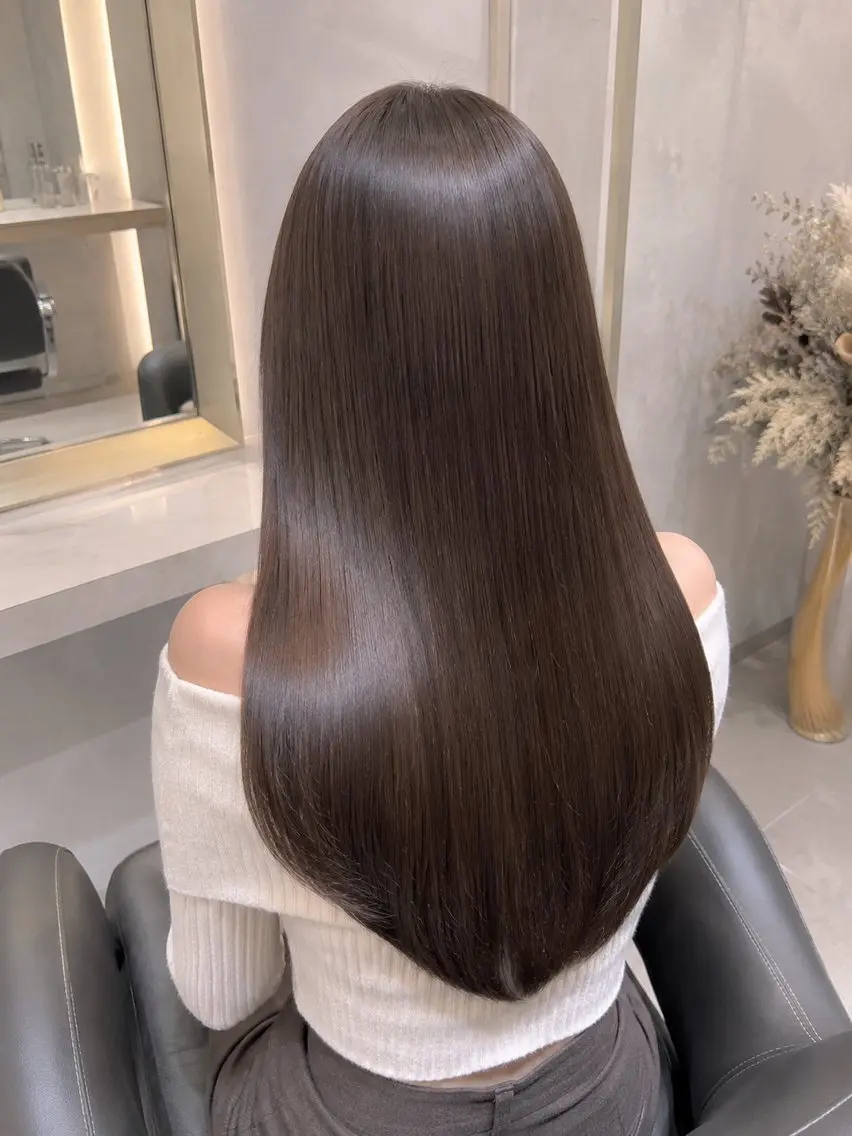 ロング カラー ブラウンカラー トリートメント ヘアカラー トリートメント Riku✨️ 艶・透明感カラー✨️のヘアスタイル