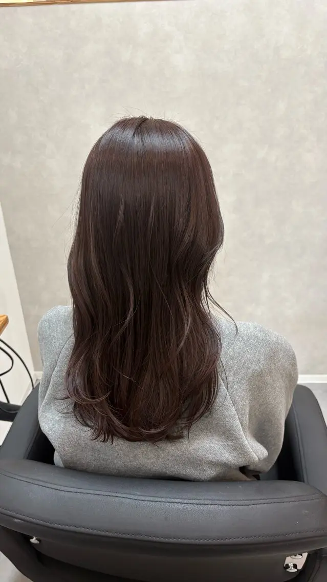 ロング カラー グレージュ ラベンダーカラー ラベンダーグレージュ ラベンダーグレー ヘアカラー トリートメント 豊橋/菜月/ブリーチ /艶カラーハイトーンのヘアスタイル