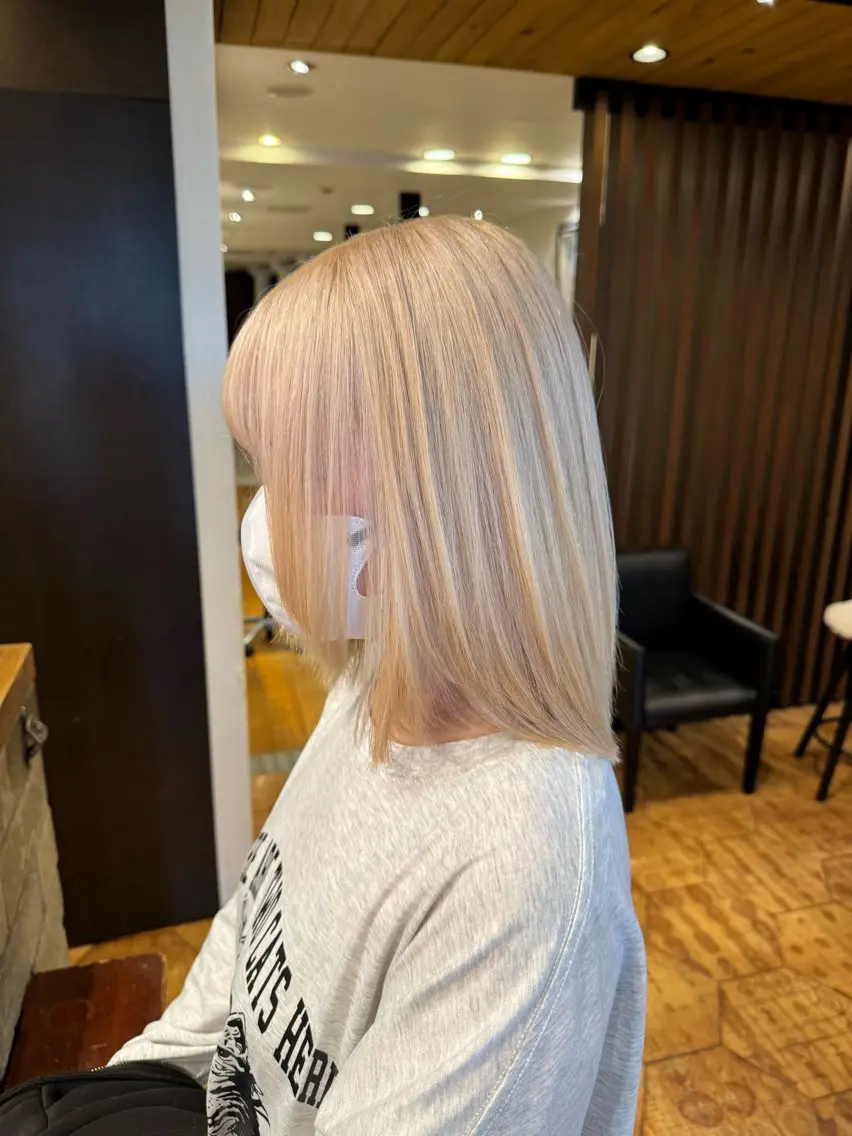 ブリーチカラー+トリートメントの写真