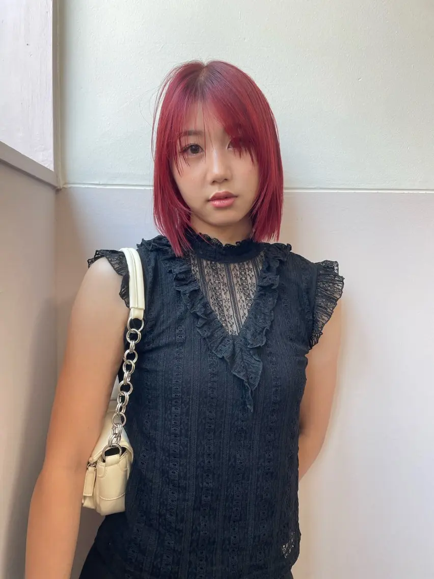 ミディアム オカモト ミユウのヘアスタイル