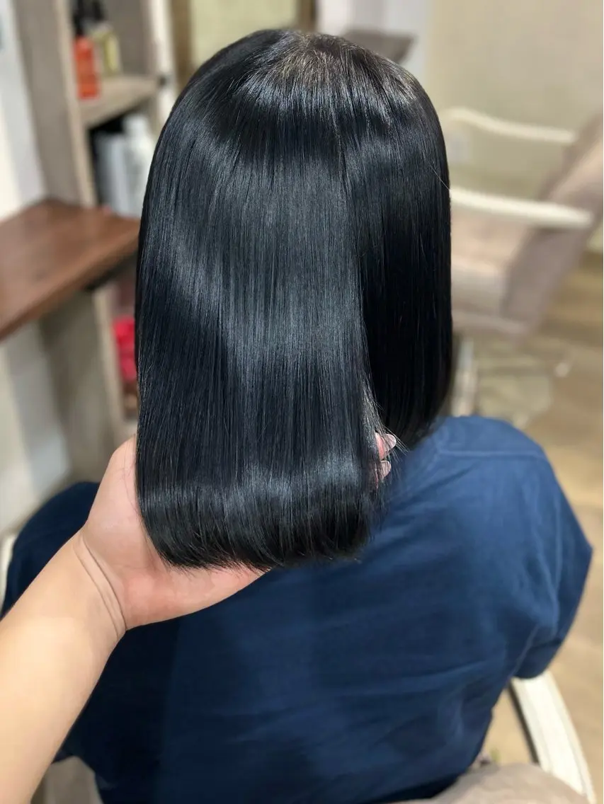 ショート カラー 黒髪 ブルーカラー ブルーブラック ヘアカラー さや𝜗𝜚 カラーモデル募集中のヘアスタイル