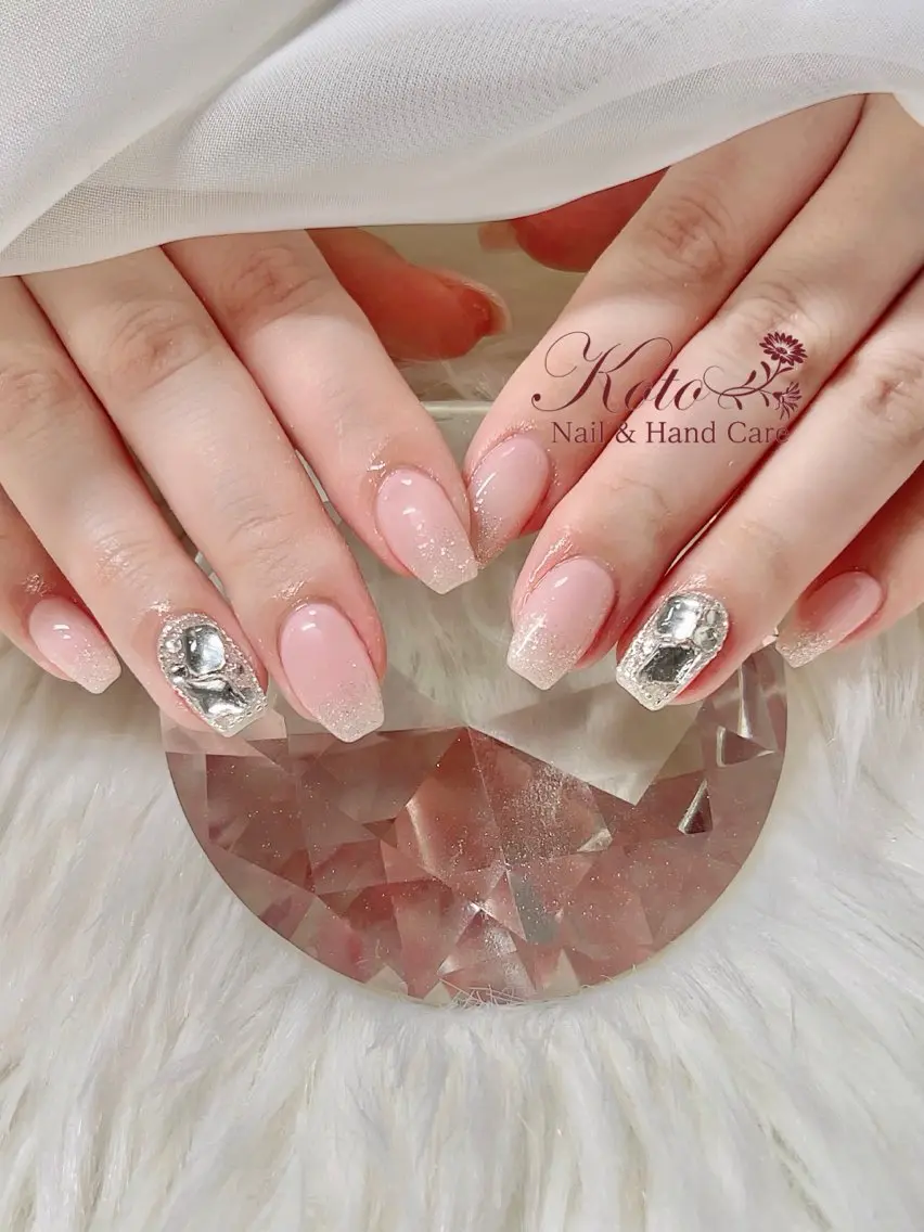 ネイル 長さ出し ジェルネイル 持ち込み ニュアンスネイル 赤色 ハンドネイル Nail Salon KOTOのネイルデザイン