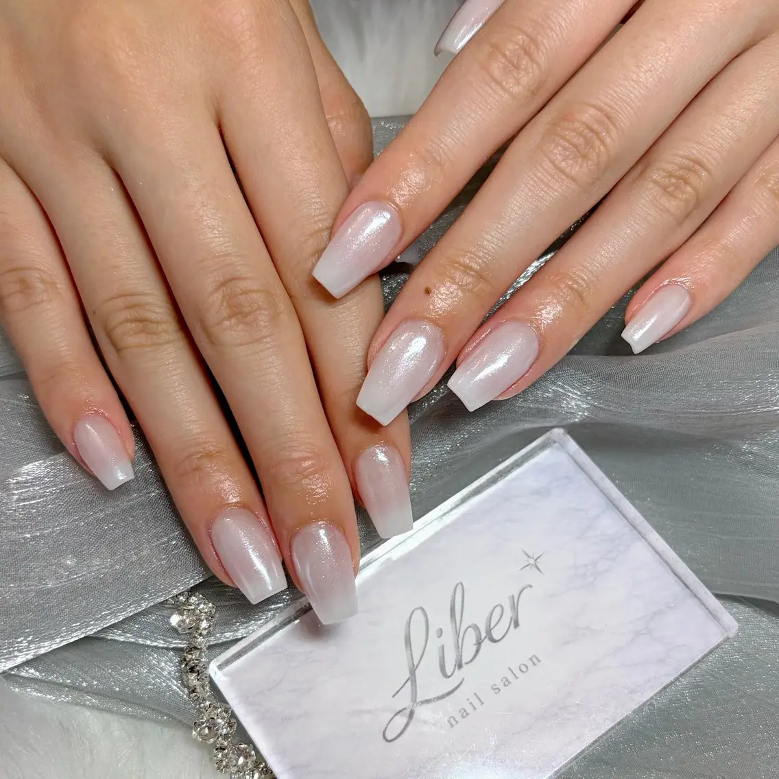 ネイル シンプルネイル ハンドネイル Liber リベルのネイルデザイン