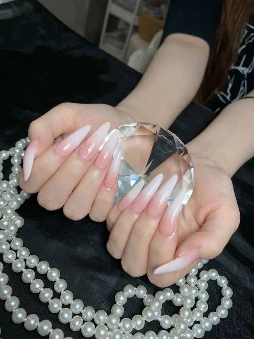ネイル キラキラネイル マグネットネイル ぷっくりネイル 春ネイル ワンホンネイル Hi beauty 渋谷 ネイルのネイルデザイン