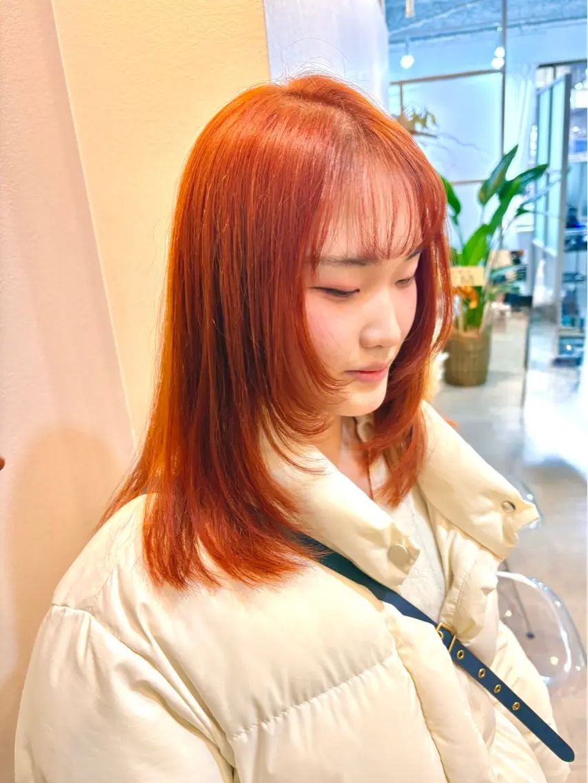 セミロング カラー オレンジ レイヤーカット カット ヘアカラー トリートメント ALLENhair 八尾店のヘアスタイル