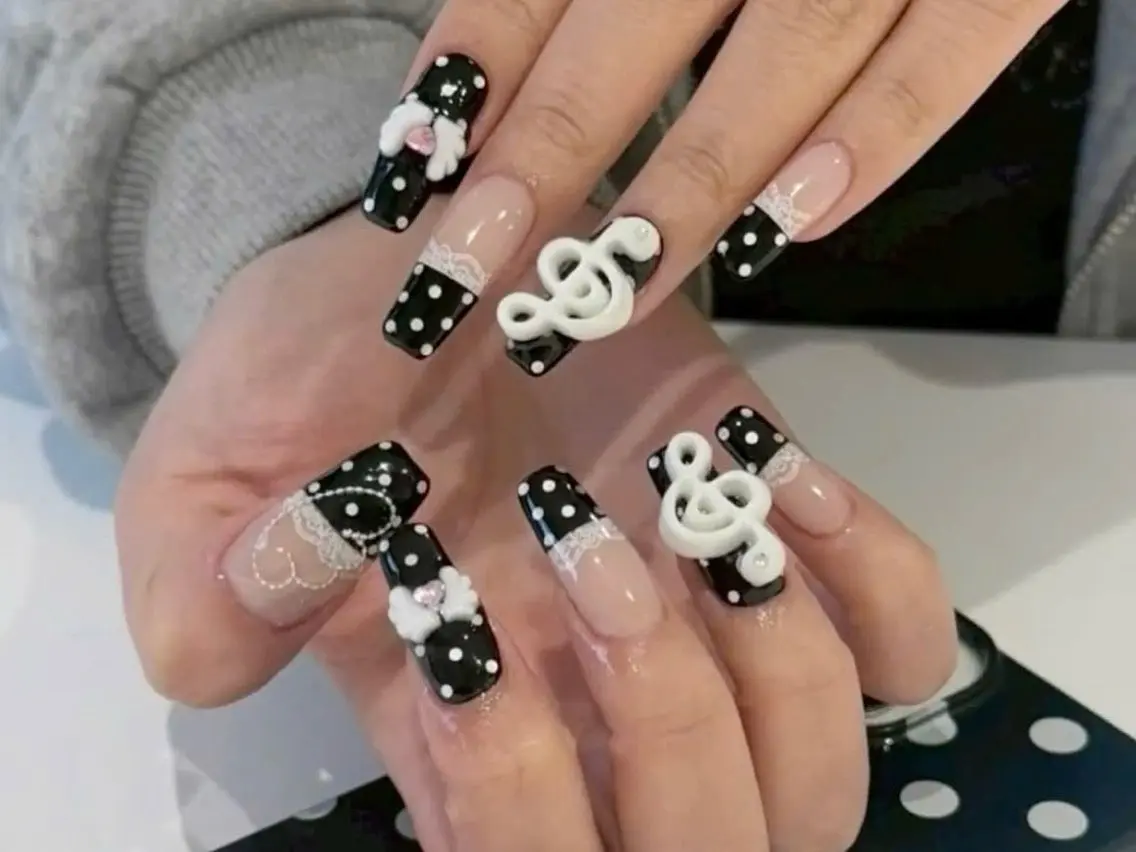 ネイル ハート 韓国ネイル 春ネイル 夏ネイル バレンタイン Sora nail 長さ出し専門店のネイルデザイン