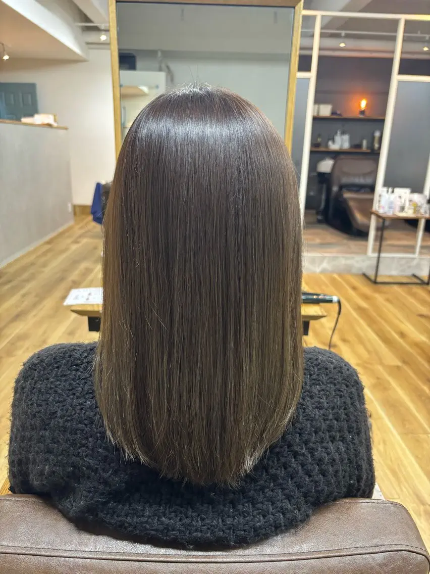 セミロング カラー カット トリートメント rin : modaのヘアスタイル