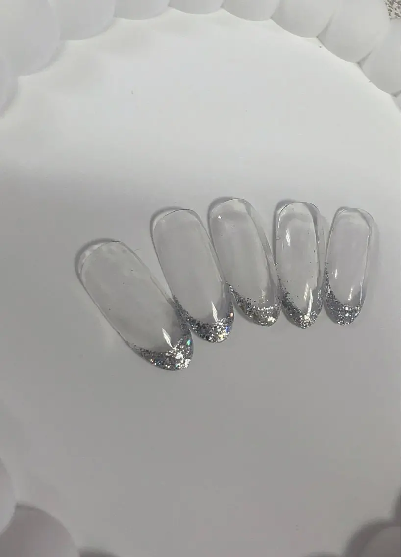 ネイル フレンチネイル ガラスフレンチ Y's Salonのネイルデザイン