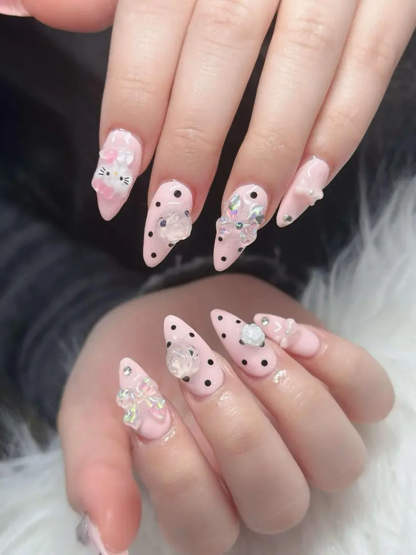 ネイル フレンチネイル ジェルネイル ガラスフレンチ ハロウィン ハート H.baby Nail Salonのネイルデザイン