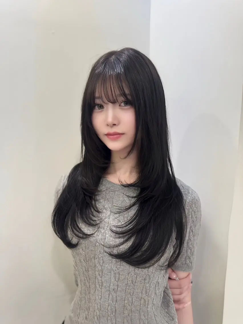 ロング カラー ヘアアレンジ カット ヘアカラー トリートメント ヘッドスパ ヘアセット 韓国レイヤーカット /韓国トレンドカラーのヘアスタイル