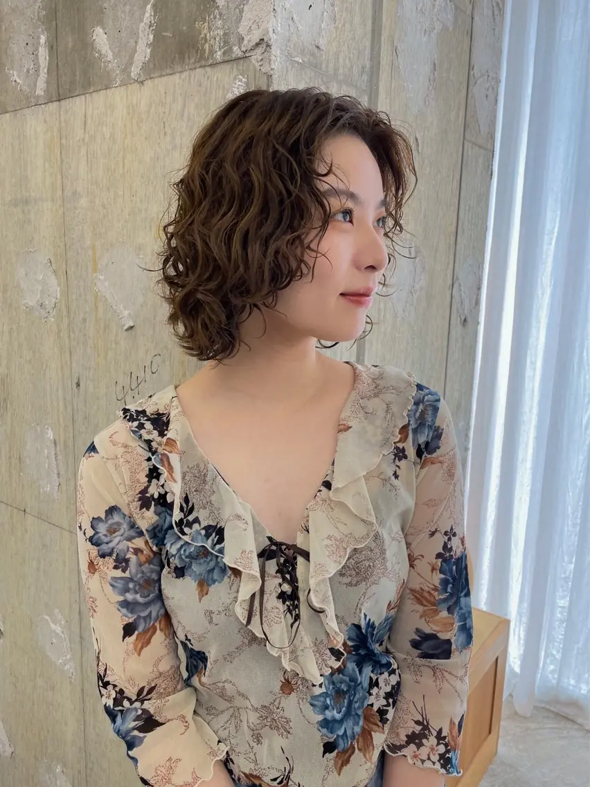 ショート パーマ パーマ/レイヤー 岩山丈一郎のヘアスタイル