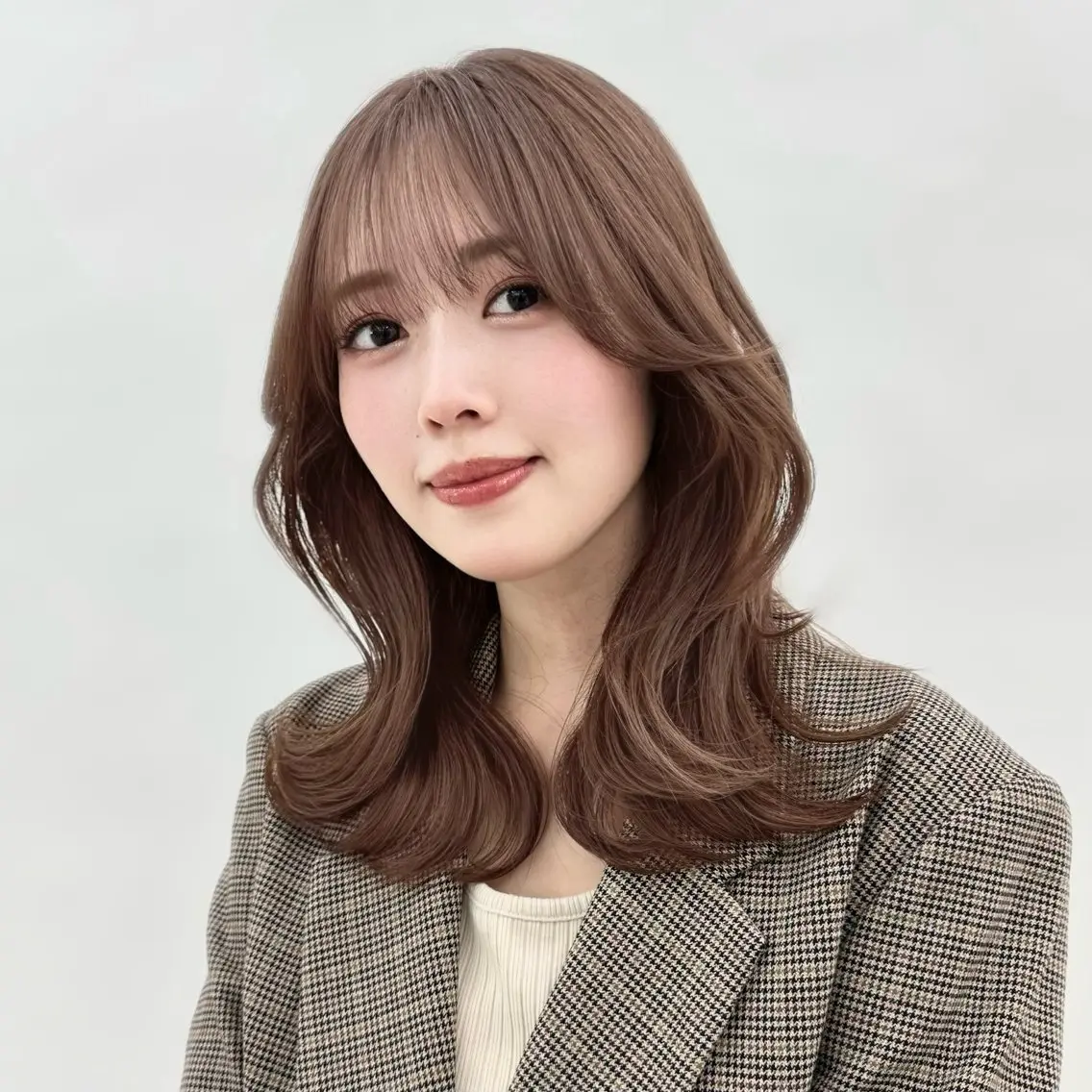 セミロング カラー ブリーチ 透明感カラー くせ毛 髪質改善 韓国風ヘア ナガヨ キョウカのヘアスタイル