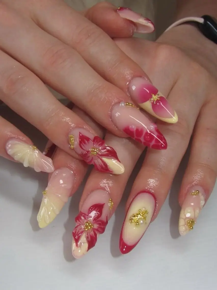 ネイル アートネイル フラワーネイル ジェルネイル キラキラネイル 韓国ネイル ハンドネイル Blingg NailStudioのネイルデザイン