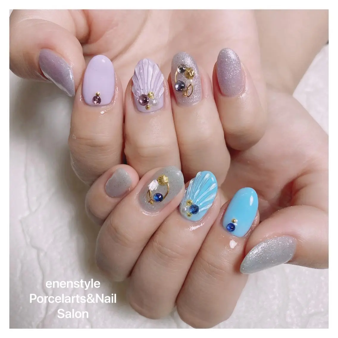 ミディアム ネイル ハンドネイル 🐾enen style 🐾のネイルデザイン