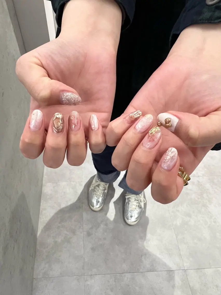 ネイル オーロラネイル ジェルネイル ニュアンスネイル パラジェル ぷっくりネイル ハンドネイル ハンドケア Bana_ Nailのネイルデザイン