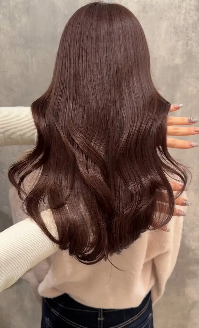 ロング カラー ブリーチ ブリーチなしカラー くびれヘア 顔まわりレイヤー 顔周りカット 髪質改善カラー× 美髪ストレート前出のヘアスタイル