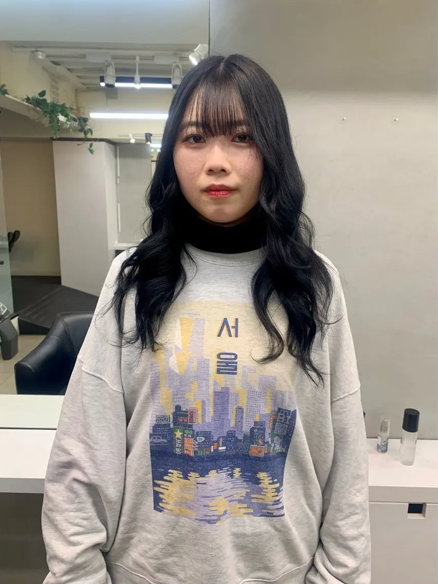 【🚨⚡新生活応援🚨⚡】傷まない自然な黒染めカラー+トリートメント✨💎の写真