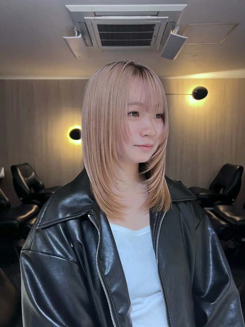 セミロング カット 中田 姫歌のヘアスタイル