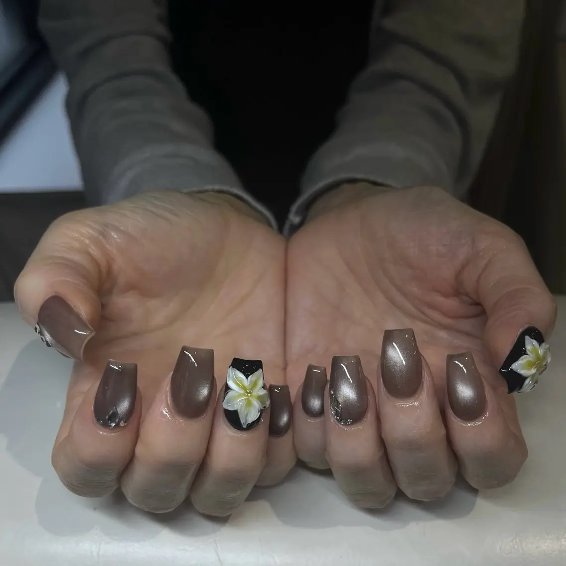 ネイル ハンドネイル IROHA nail Ami🐊🎀のネイルデザイン