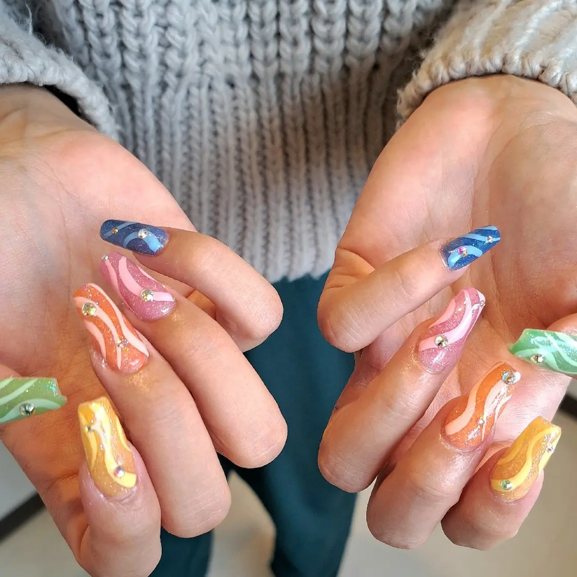 ネイル アートネイル 長さ出し 持ち込み スカルプネイル ハンドネイル Nail mood デザイン持ち込みokのネイルデザイン