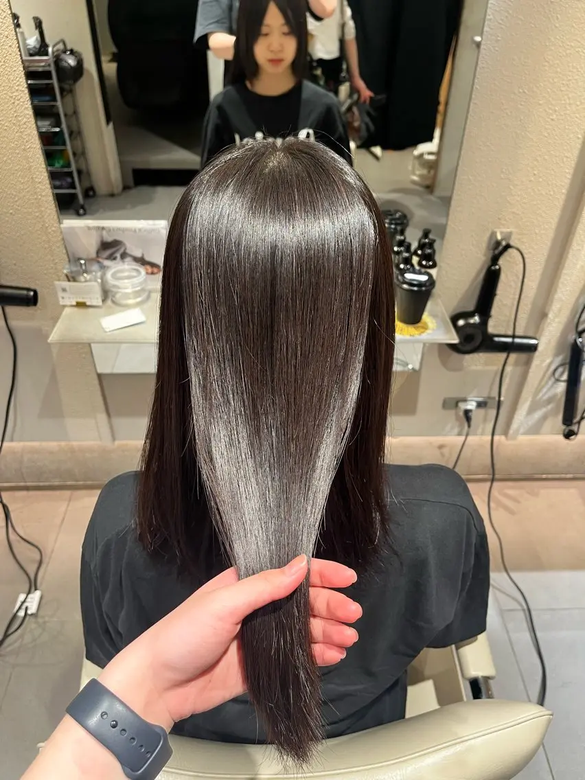 縮毛矯正 艶カラー/ NaRuのヘアスタイル