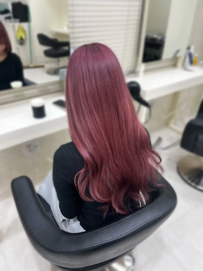 ロング カラー ヘアアレンジ ヘアカラー 韓国レイヤー&ピンク 艶髪🩶maikoのヘアスタイル