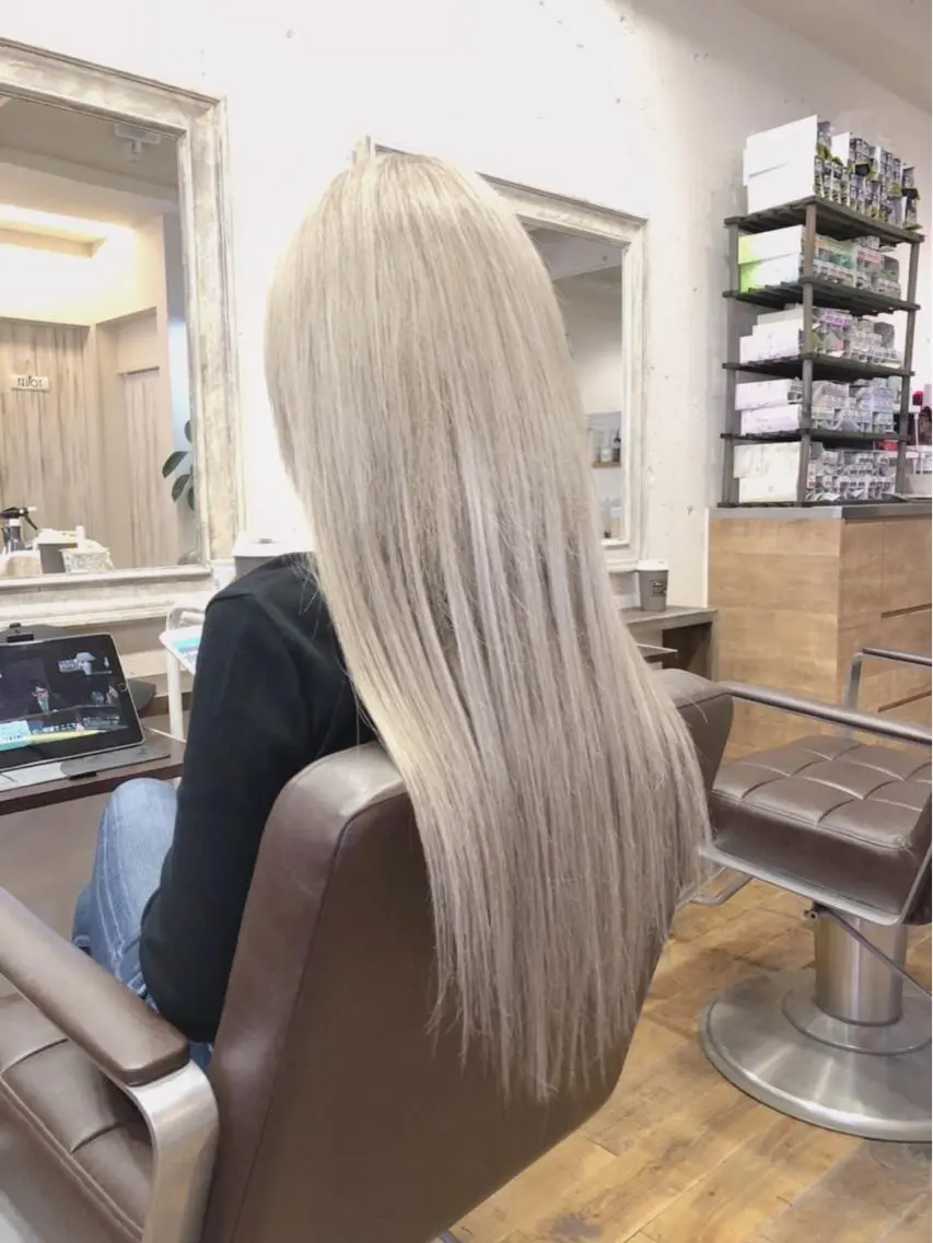 期間限定✨ブリーチonカラー+シールエクステ60枚✨の写真