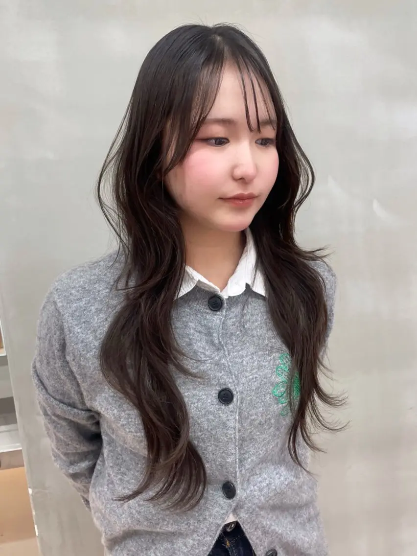 ロング ハッシュカット カット トリートメント ヘッドスパ ヘアセット 韓国ヘア/レイヤー Londエレンのヘアスタイル