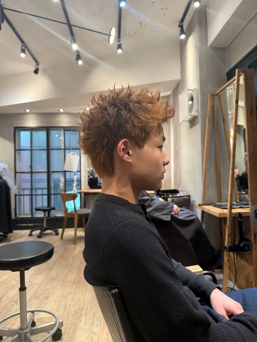 ショート カラー パーマ メンズ メンズパーマ スパイキーショート ショートヘア カット パーマ メンズショート/ピン パーマ/新宿/フウガのヘアスタイル
