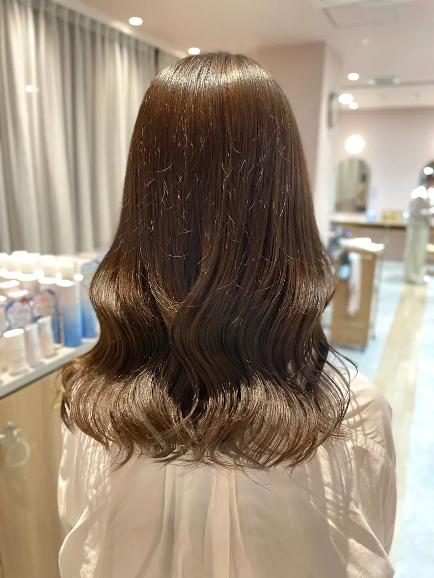 ミディアム カラー アッシュ アッシュブラウン ブラウンカラー ヘアカラー merc.🐰澤田 凜のヘアスタイル