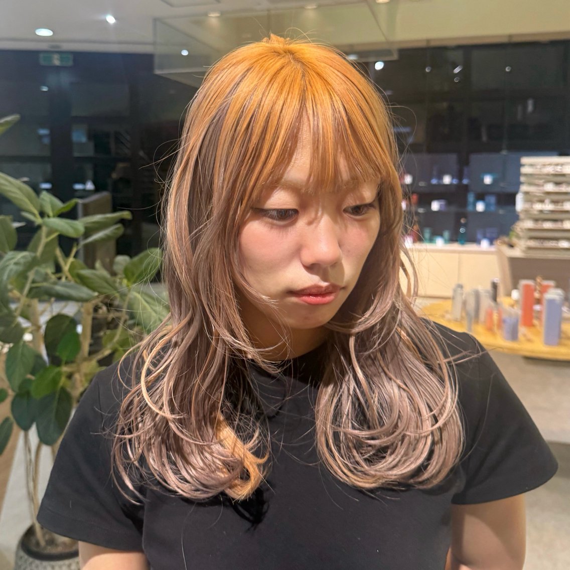 セミロング カラー Himena🎀 ハイトーン/デザインのヘアスタイル