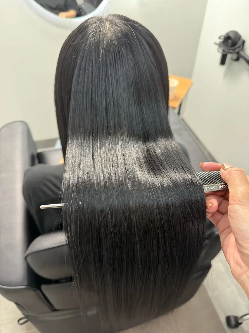 ロング 高橋 葵のヘアスタイル