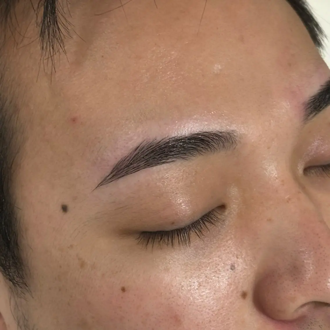 メンズ アイブロウ 眉毛ワックス脱毛 ワックス脱毛 眉カット その他(アイブロウ) eyeroom大宮店 KAITOの眉毛・アイブロウイメージ